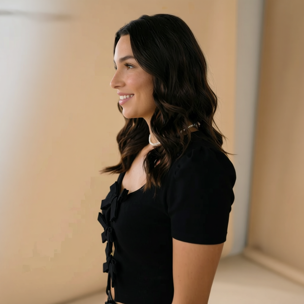 Blusa corta lazos negros